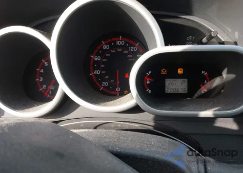 2010 Pontiac Vibe from USA, damaged, VIN 5Y2SP6E84AZ401523